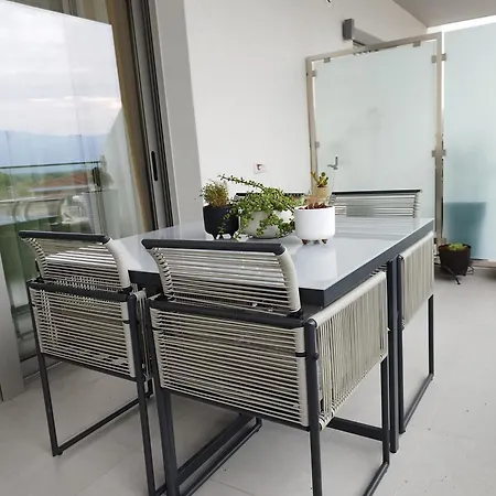 Habitat Lobby - Modern Penthouse With Private Parking * Τρίκαλα