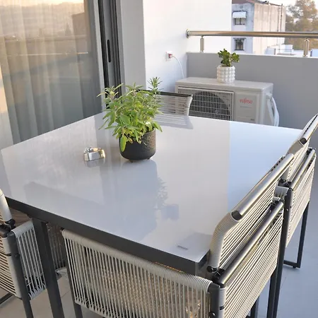 Habitat Lobby - Modern Penthouse With Private Parking Διαμέρισμα Τρίκαλα