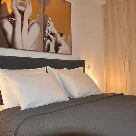 Habitat Lobby アパート Tríkala