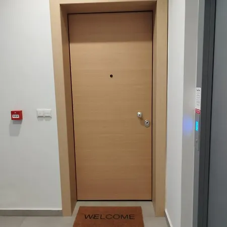 Habitat Lobby - Modern Penthouse With Private Parking Διαμέρισμα Τρίκαλα