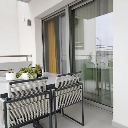 Habitat Lobby - Modern Penthouse With Private Parking Τρίκαλα
