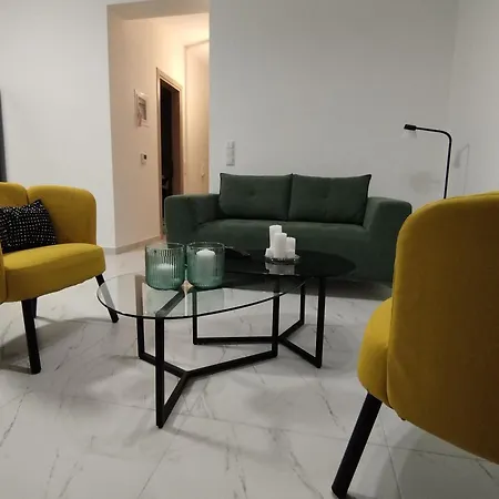 Habitat Lobby - Modern Penthouse With Private Parking