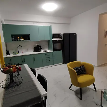 Habitat Lobby - Modern Penthouse With Private Parking * Τρίκαλα