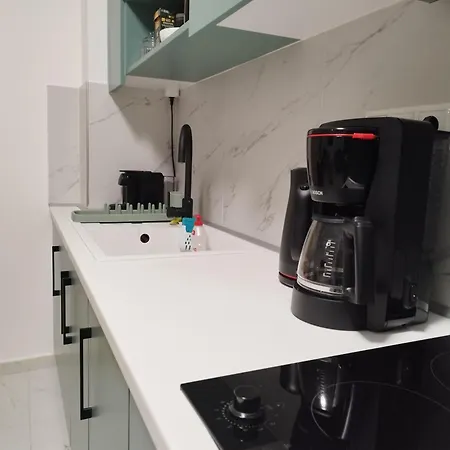 Habitat Lobby Apartment