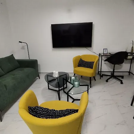 Habitat Lobby - Modern Penthouse With Private Parking