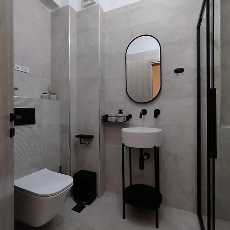 Habitat Lobby - Modern Penthouse With Private Parking Τρίκαλα