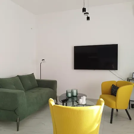 Habitat Lobby Apartment Tríkala