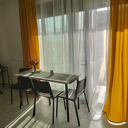 Habitat Lobby アパート *